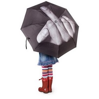 Guarda-chuva praqueles que tem que enfrentar a chuva de verdade, e sabem como é uoh ficar todo ensopado!